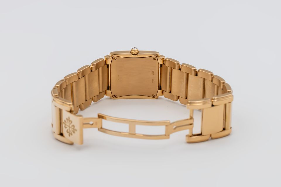 Patek Philippe Twenty-4 4910/11R-010 Image 4